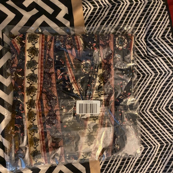 Flare pants - Picture 3 of 4